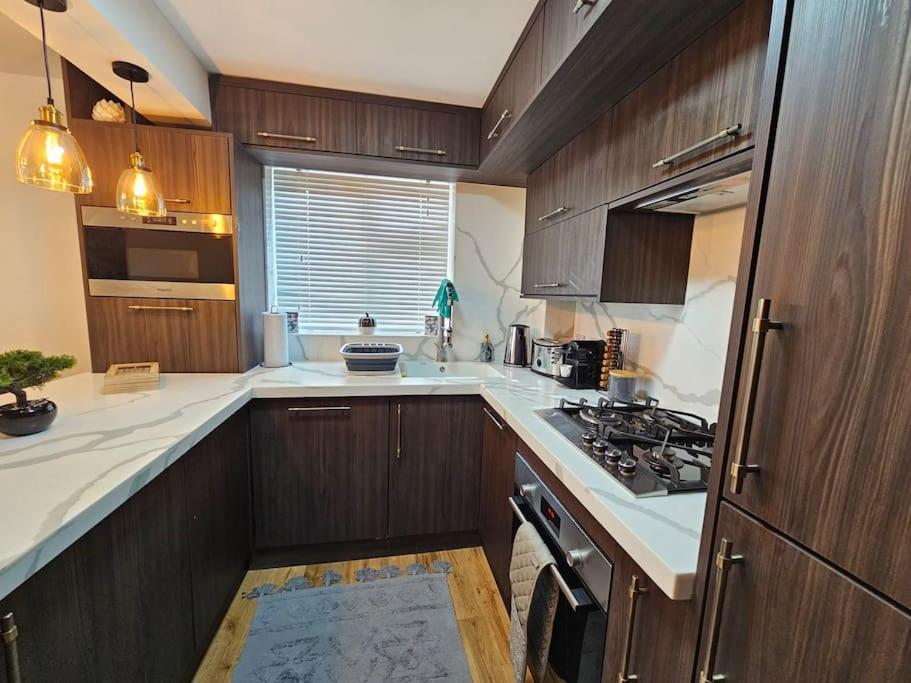 Comfortable Two Bedroom Flat Hove Exterior foto